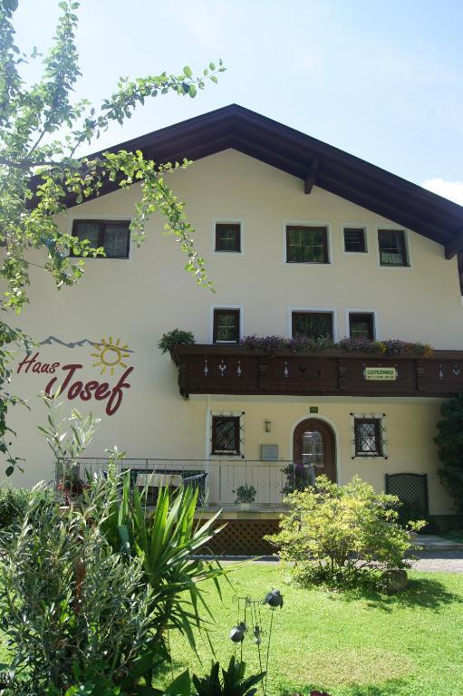مبيت وإفطار مايرهوفن Haus Josef المظهر الخارجي الصورة