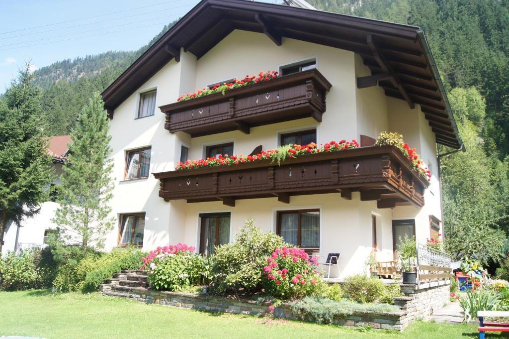 مبيت وإفطار مايرهوفن Haus Josef المظهر الخارجي الصورة